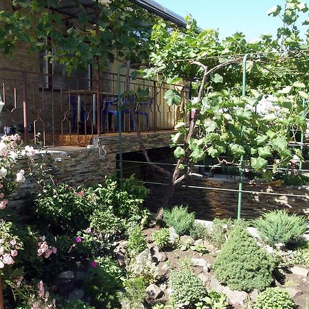 Guest House Kamenny Dom Karolino-Buhaz Extérieur photo