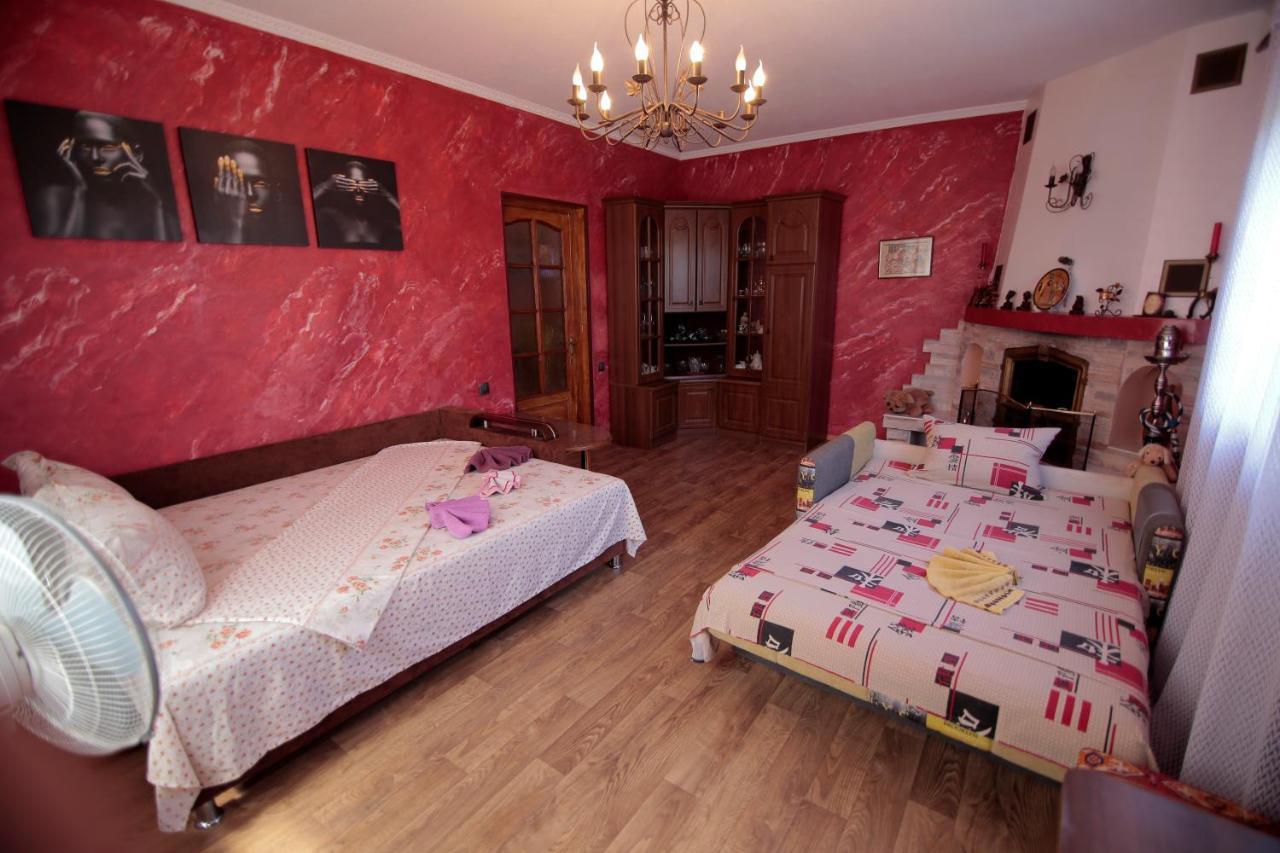 Guest House Kamenny Dom Karolino-Buhaz Extérieur photo