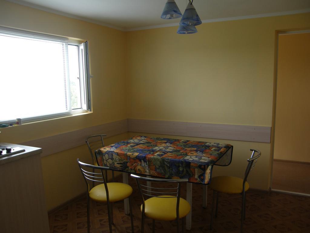 Guest House Kamenny Dom Karolino-Buhaz Extérieur photo