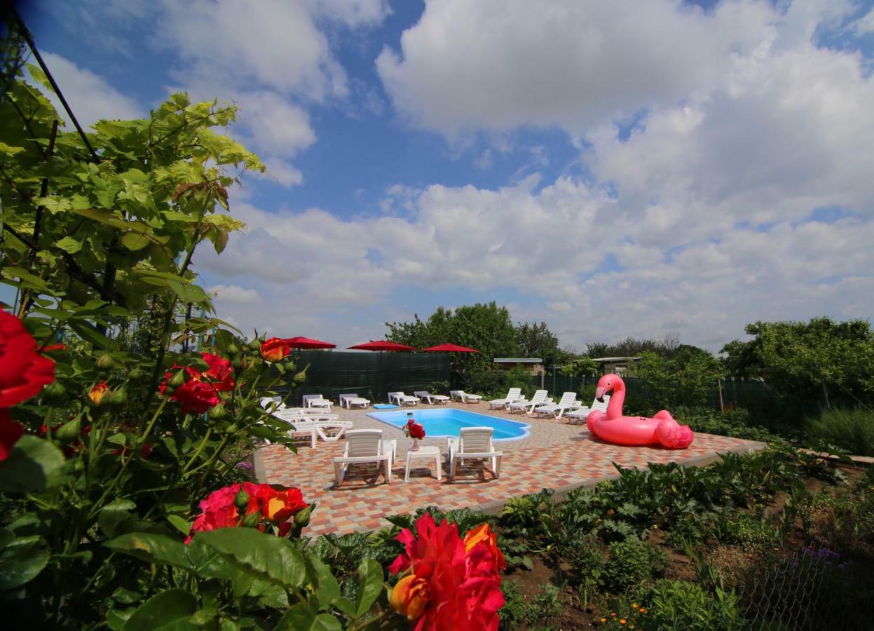 Guest House Kamenny Dom Karolino-Buhaz Extérieur photo
