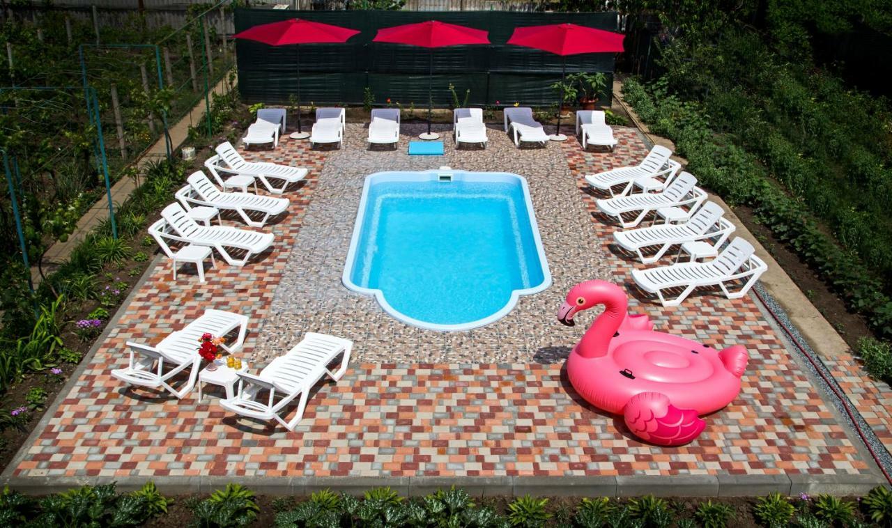 Guest House Kamenny Dom Karolino-Buhaz Extérieur photo